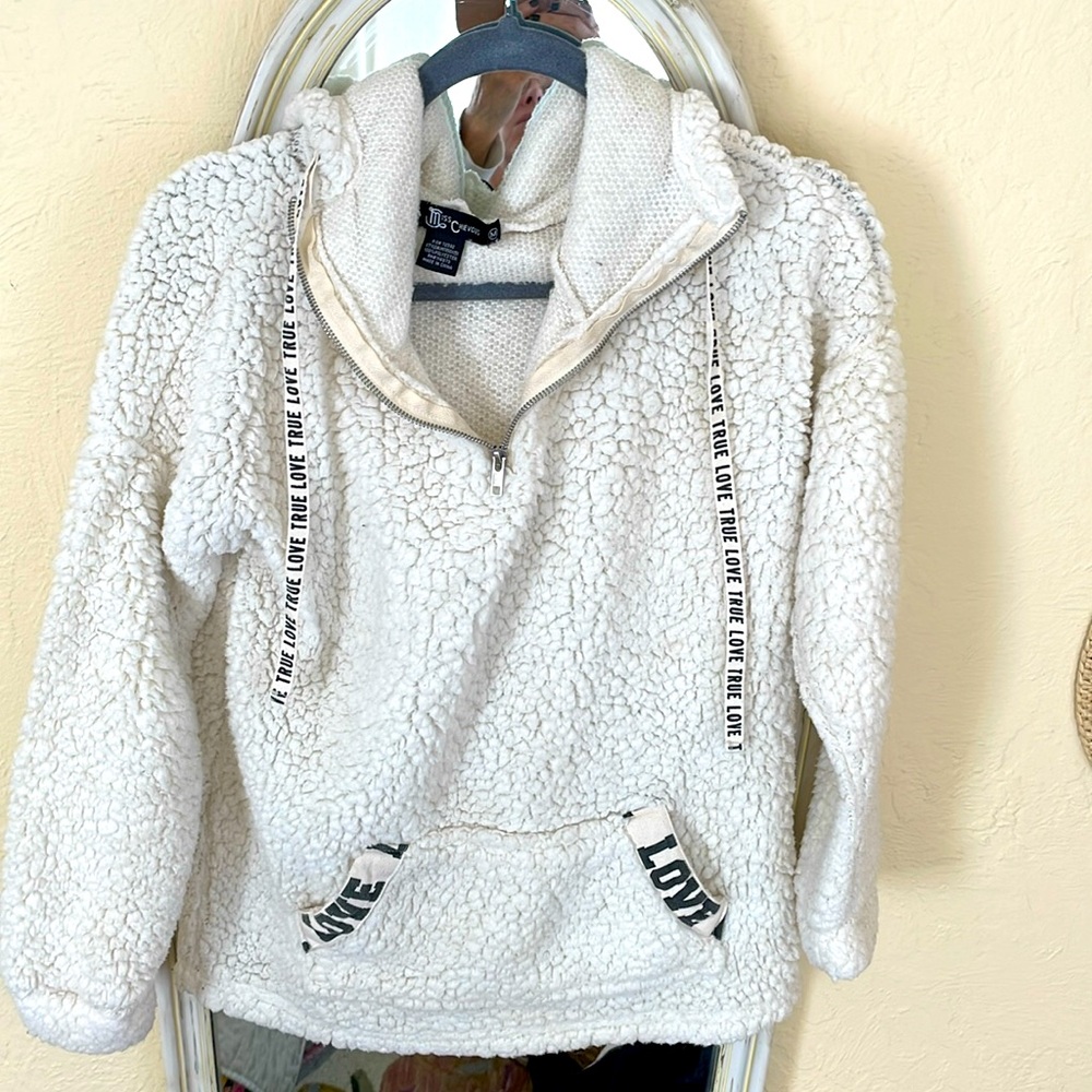 Miss Chevous White TRUE LOVE  Poly Sherpa Sweater‎ Quarter Zip Size Medium
